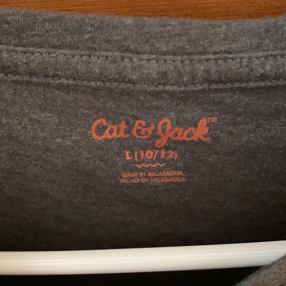 2 for $8 Long sleeve tee shirt with cat graphic - Picture 2 of 4